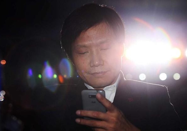 走下神坛的小米手机,2017年能逆袭吗?