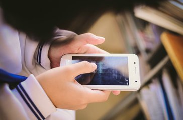 买手机送套套,在坚果Pro这里实现了